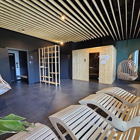 Urban Apartments Luxury Skyline Sokolska Towers 30A, 2 Free Garages, Gym & Sauna, Self Check-In Катовице Екстериор снимка